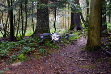Le drone qui vole intelligemment